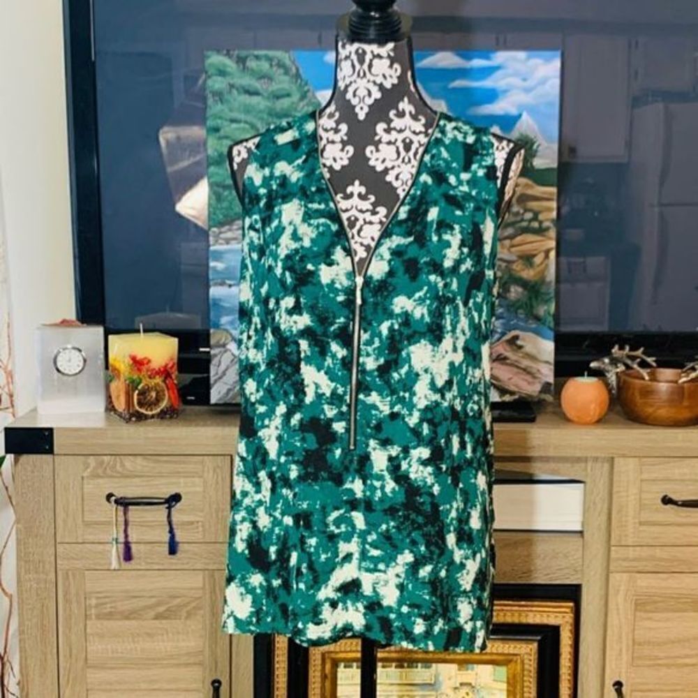 𝅺Premise Studio green top L